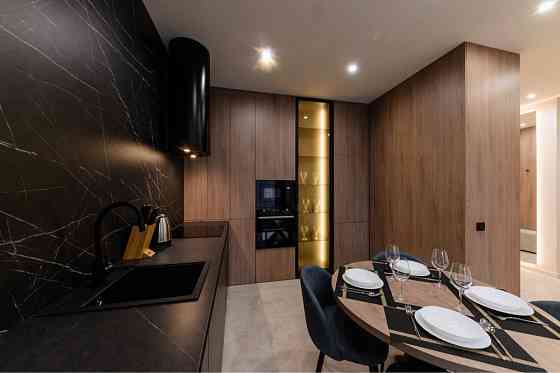 Продаж стильної квартири на першій лінії Набережної Ужгород