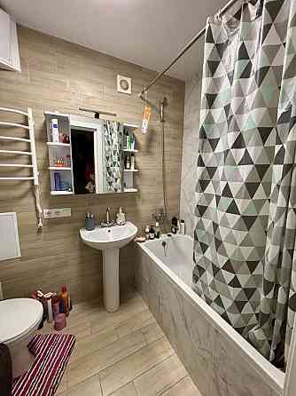 Продам 1к 40м2 з окремим входом. Новий, якісний ремонт Ірпінь