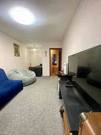 Оренда квартири Київ довгостроково на Андрія Мельника 14б Киев