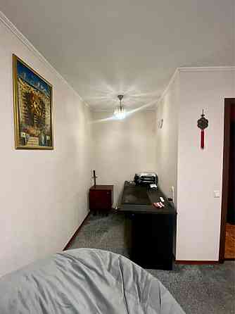 Оренда квартири Київ довгостроково на Андрія Мельника 14б Киев