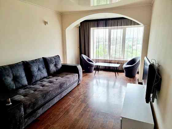 1к Полигонная 18г, Нагорный р-н, можно с небольшим животным Днепр