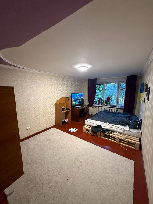 Оренда 3х кімнатної, ПРОСПЕКТ (ТЦ МАЙДАН), ЗАСКЛЕНИЙ БАЛКОН, вільна! Черновцы - изображение 3