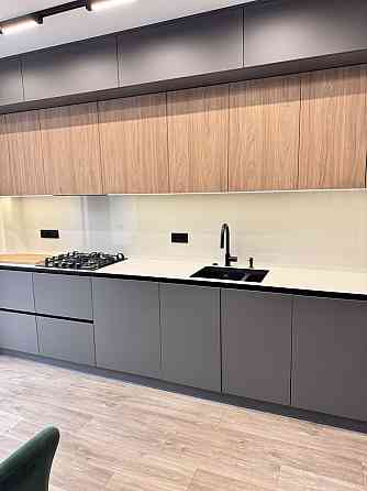 Оренда 2к квартири приватний вихід до міського озера. Ивано-Франковск