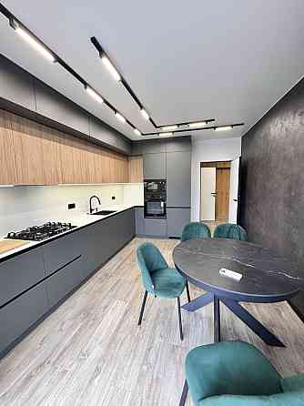 Оренда 2к квартири приватний вихід до міського озера. Ивано-Франковск