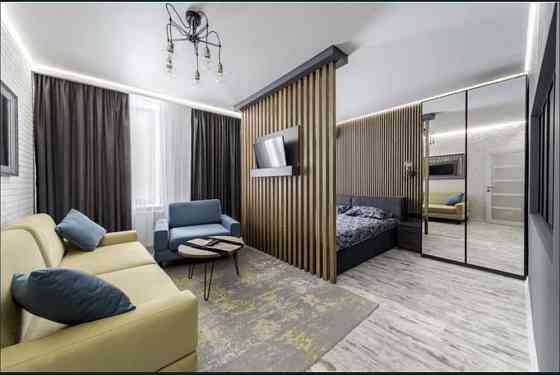 2кім кв вул.Винниченка центр міста , паркова зона , євроремонт Львов