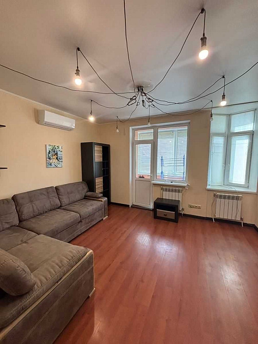 Оренда студии Дорогожичи, Берестейская, Сырец Киев - изображение 1