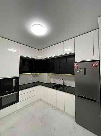 ПРОДАЖ: Класна 2-х VIP новобуд, РІВНЕНСЬКА (5хв доТЦ МАЙДАН,McDonalds) Черновцы