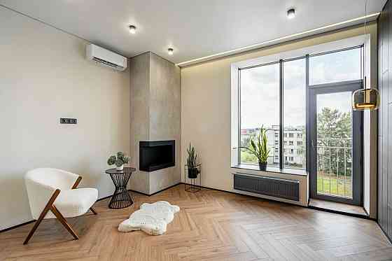 Продаж стильної кварити на Оболонській Набережній Киев