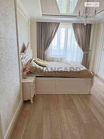 Продам двокімнатну квартиру з гарним ремонтом! Львов