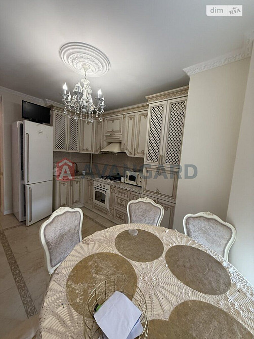 Продам двокімнатну квартиру з гарним ремонтом! Львов - изображение 1