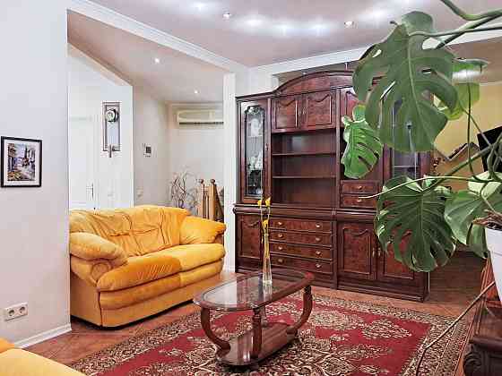 Оренда 3-х кім. квартири на Бориса Гмірі, 1Б/6, дворівнева 130кв.м Киев