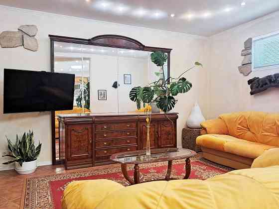 Оренда 3-х кім. квартири на Бориса Гмірі, 1Б/6, дворівнева 130кв.м Киев