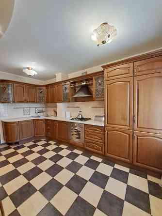 Метро Васильківська, Голосіївська. вул. Бредбері (Дубініна),6. ВДНГ Киев