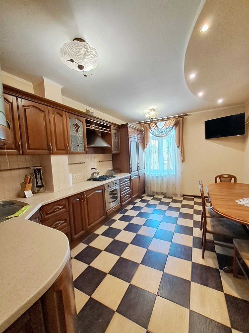 Метро Васильківська, Голосіївська. вул. Бредбері (Дубініна),6. ВДНГ Киев - изображение 3