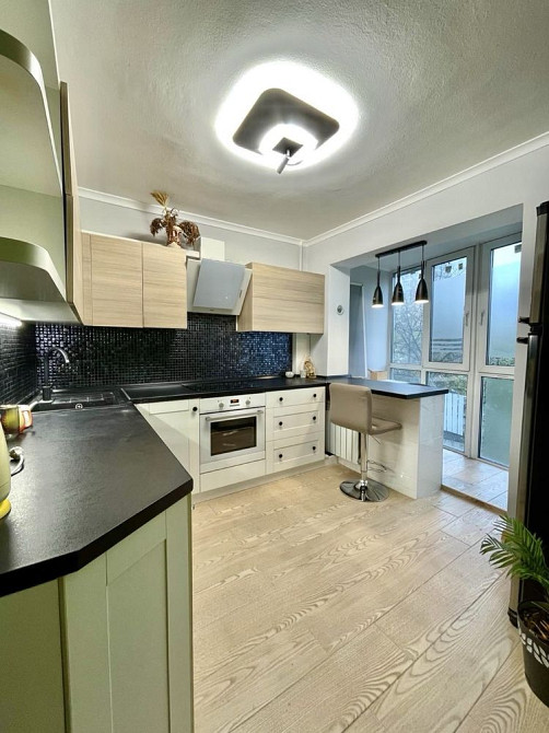 Здам 1-к кв. Метро Вокзальна, вкл.Липковського 30 Киев - изображение 2