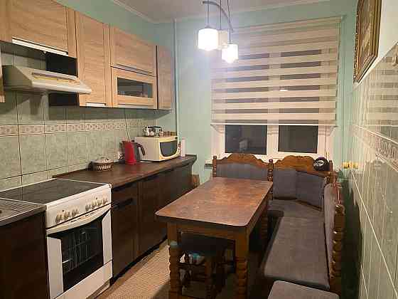 Продам 3-кімнатну квартиру Вараш