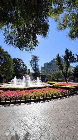 Сталинка у Горсада, 2/5 эт, 2-шка по отличной цене. Одесса