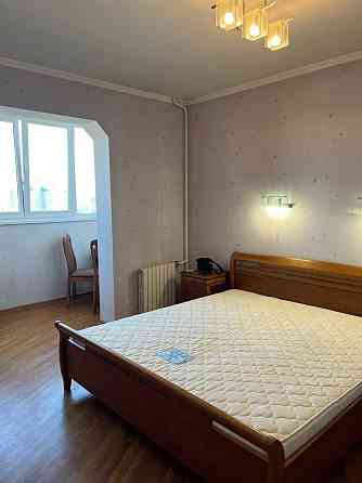 Продаж 3 к.квартири,видова,гарний стан,Проспект Правди 17! Київ