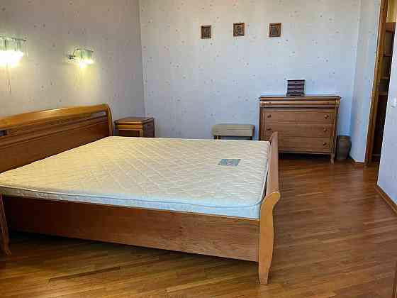 Продаж 3 к.квартири,видова,гарний стан,Проспект Правди 17! Київ