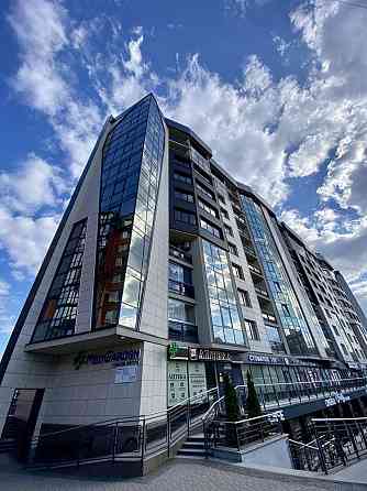 Продам велику 2х кімнатну новобудову біля парку Шевченка Черновцы