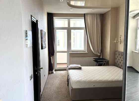 Просторная студия + спальня. ЖК Фаворит. Длительно Одесса