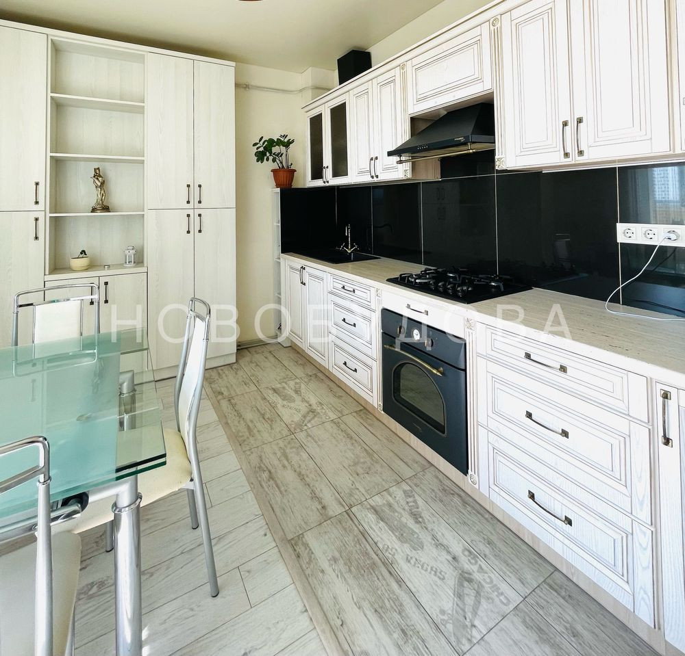 Величезна однокімнатна з капітальним ремонтом. Підземний паркінг. Суми - зображення 2