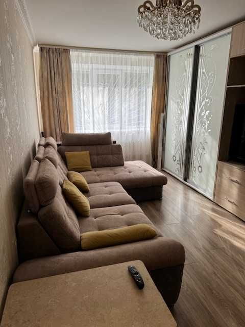 Продається трикімнатна квартира з євро ремонтом Відрадний масив. Киев - изображение 2