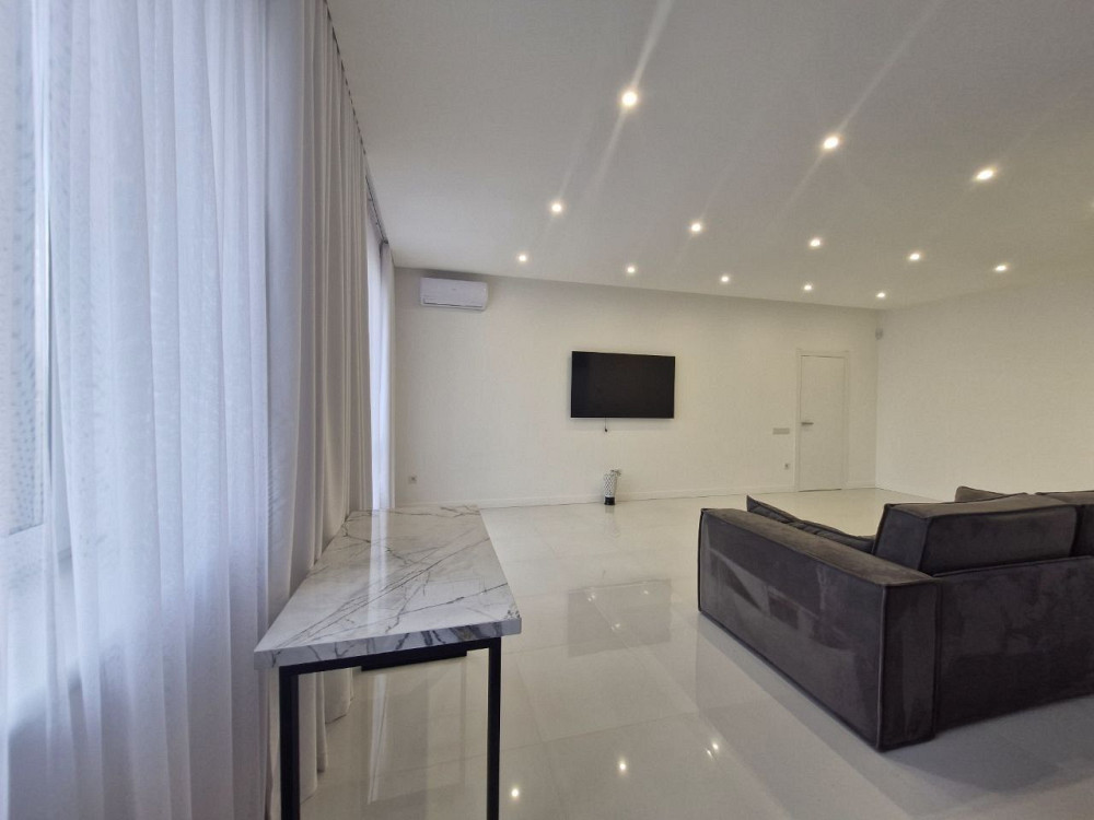 Продаж 2-во кімнатної квартири в ЖК Династія! Луцьк - зображення 1