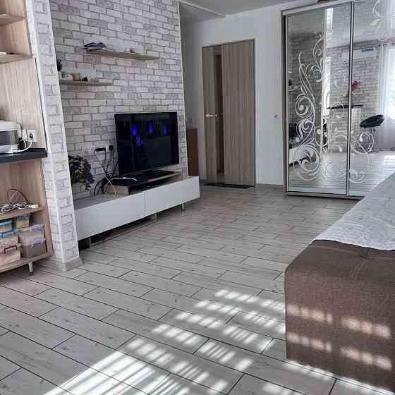 Продам квартиру 2-х комнатную 40 лет Павлоград