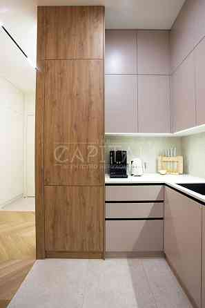 Видова квартира з терасою та дизайнерським ремонтом в ЖК L-квартал Київ