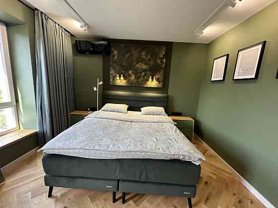 Елітна 3-кімнатна з дизайнерським ремонтом біля озера і парку Ивано-Франковск