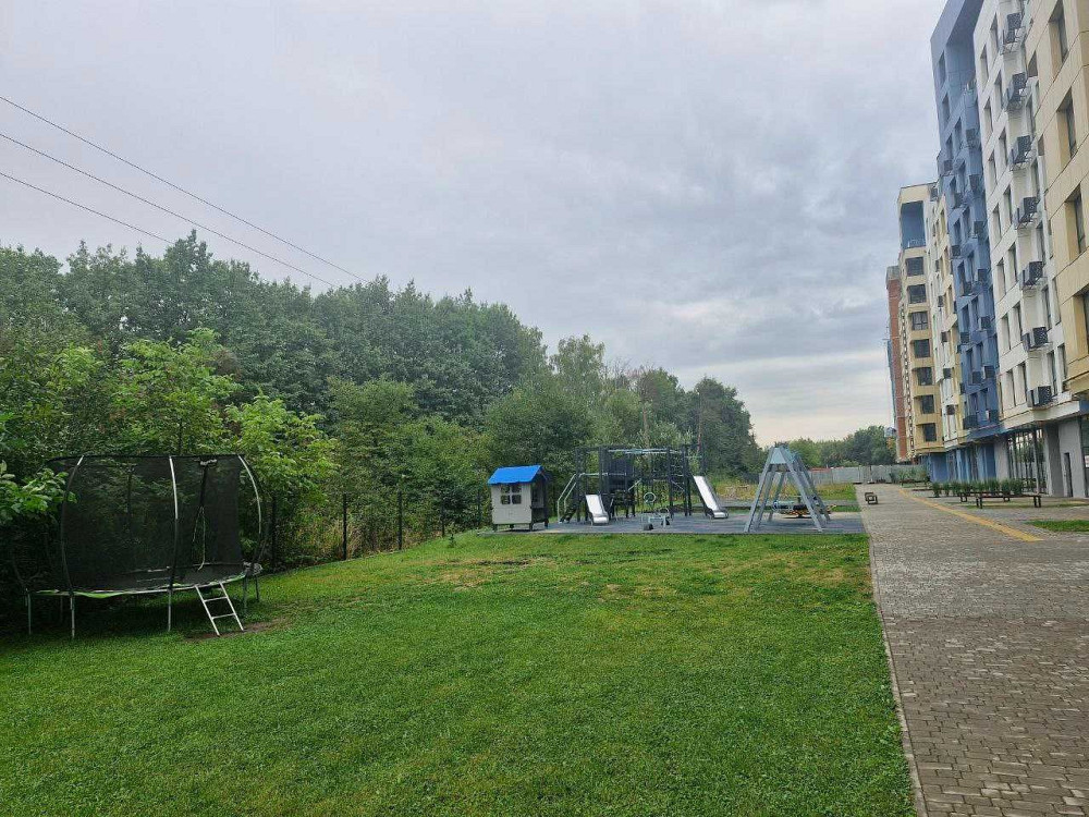 Простора двокімнатна квартира 75 м. кв. на Мікльоша - ЖК Парк Арена Львов - изображение 3