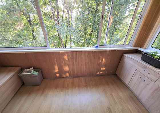 Продається 4 кімнатна квартира р-н Майдан Черновцы