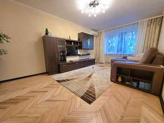 Продається 4 кімнатна квартира р-н Майдан Черновцы