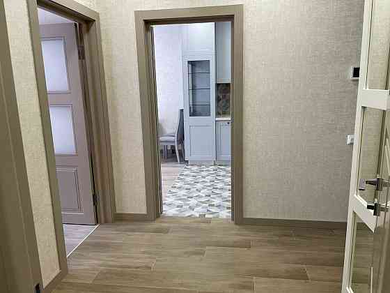 Оренда 2-х кімн. квартири Варшавський квартал .Без комісіі Киев