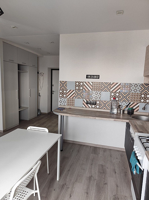 Cдам 1к. кв-ру в новострое,41 кв.м. после ремонта, вся техника 602м/р. Харьков - изображение 2