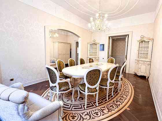 Оренда квартири у центрі Львова, вул. Словацького (Головна пошта) Львов