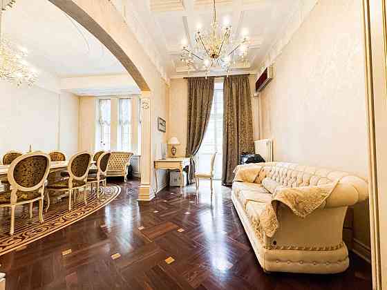 Оренда квартири у центрі Львова, вул. Словацького (Головна пошта) Львов