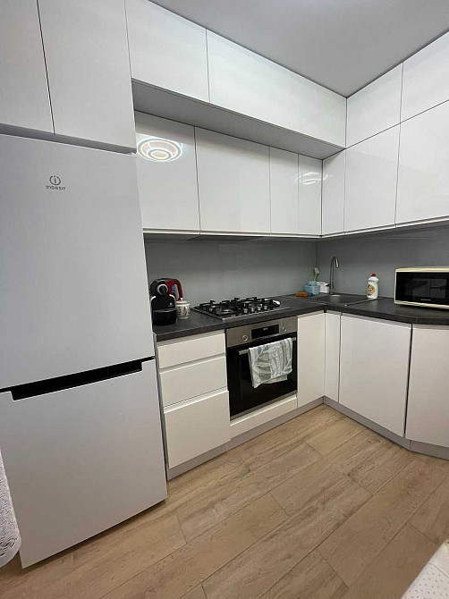 Продається 2-кімнатна квартира з ремонтом! вул. Стебницька, 76 Трускавець - зображення 1