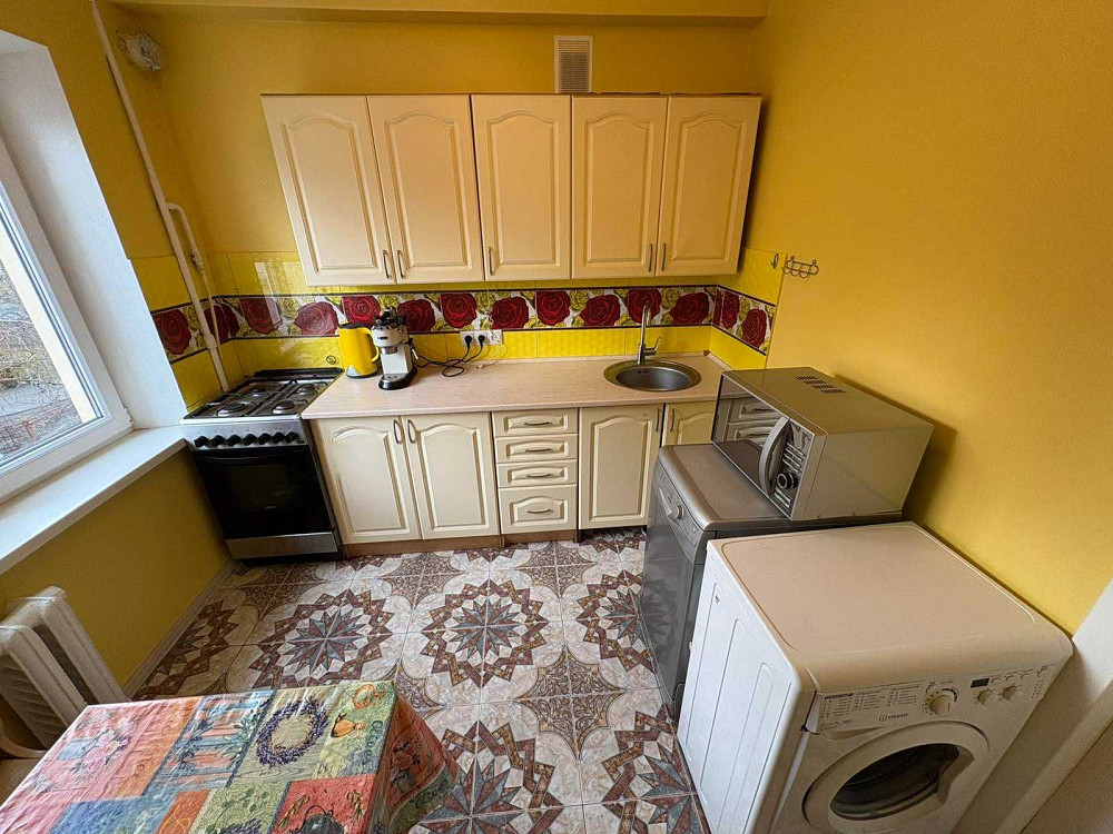 Продаж 2к квартири на вул. Парково-Сирецька 4А Киев - изображение 1