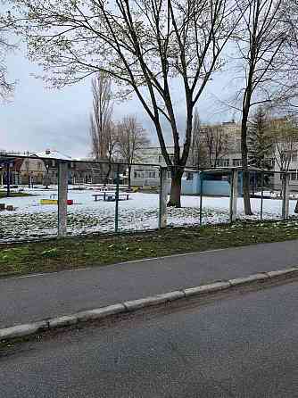 Двухкомнатную пр Свободы 28 срочно продам Київ