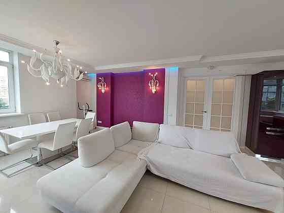 Квартира 101 м2 + паркомісце, вул. Гетьмана 30б, Шулявка Киев