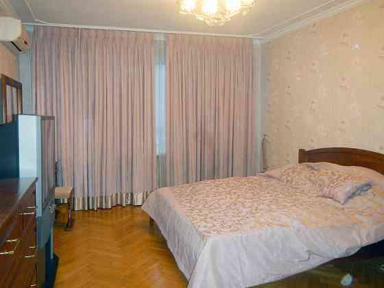 Центр, Виноградний провулок №1,  метро "Хрещатик", Печерськ, Липки Киев