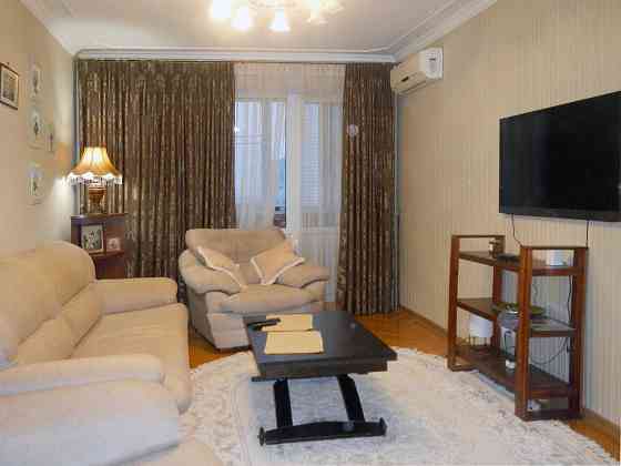 Центр, Виноградний провулок №1,  метро "Хрещатик", Печерськ, Липки Киев