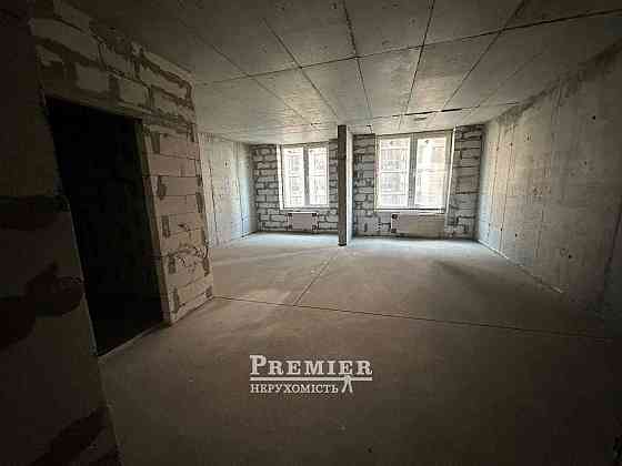 3-кімнатна квартира.  Центр міста. Готова до ремонту. 93м2  75000 у.о. Одеса