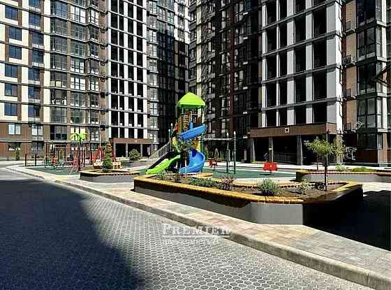 3-кімнатна квартира.  Центр міста. Готова до ремонту. 93м2  75000 у.о. Одеса