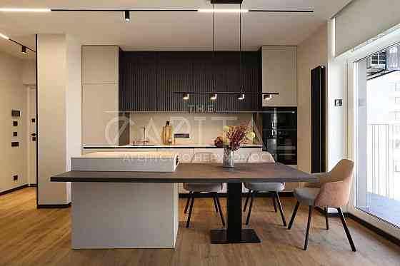 Продаж квартири з терасою в ЖК Республіка Київ