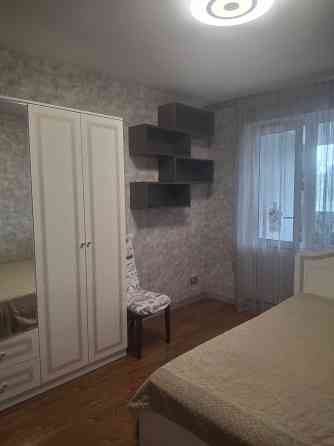 Ул. Глушко. Центр Таирова. 3 комн. 62 м. Средний этаж. Одеса