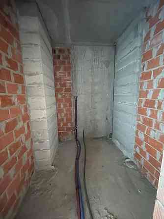 Прдажа 2х.кім.квартири, Кришталеві джерела,вул. Заболотного148В,1 сек Київ