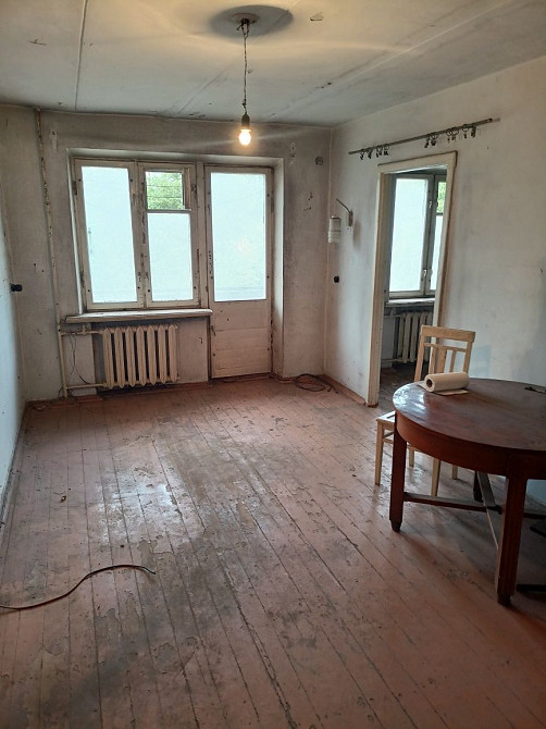 3-х кімнатна квартира під ремонт пр-т Металургів 9 3/5 поверх Кривий Ріг - зображення 1